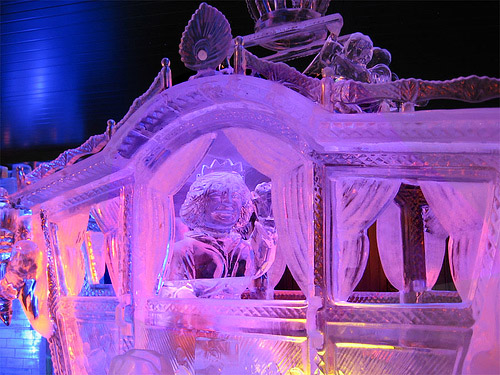 112570436 5c7652abcd Ice & Snow Sculptures